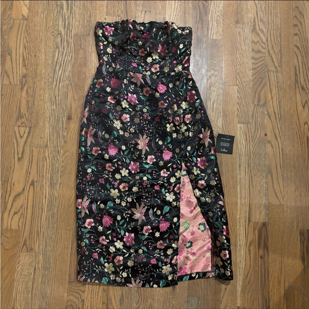 Make a Move Black Satin Floral Jaquard Strapless Midid Dress